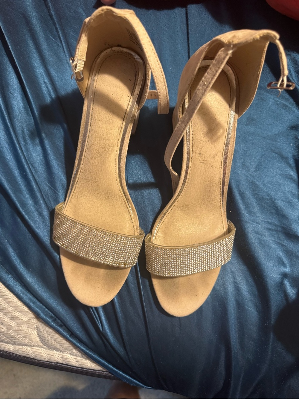 Women's Size 11 Ankle-Strap Rhinestone Sandals in Beige
